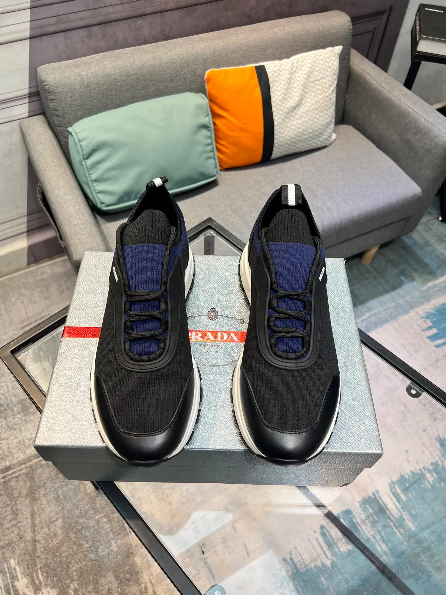 Men's shoes 💰500 PRADA "Prada" casual shoes Regular size: 38-44 (45 can be customized) Product material: Selected cowhide with fly weave material, genuine leather lining, original outsole